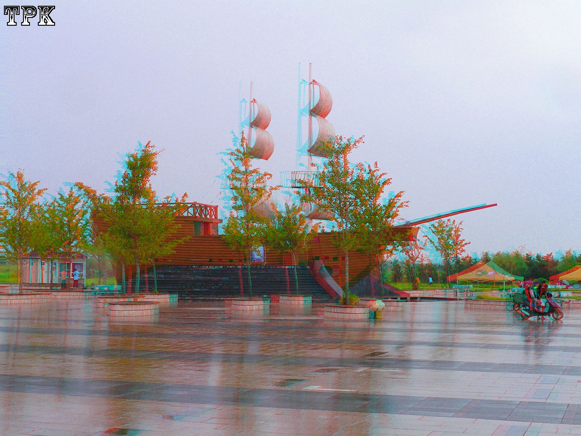 X 080810_RZ060 XRC.jpg